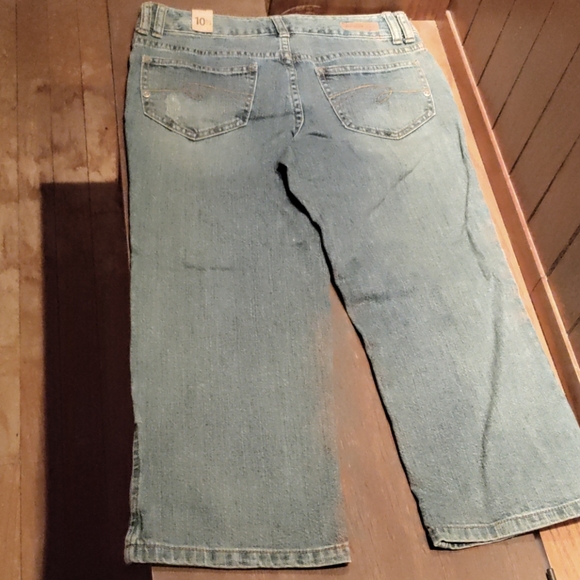🆕 Girls Size 10 1/2 Limited Too Denim Capri Jeans - Picture 3 of 3